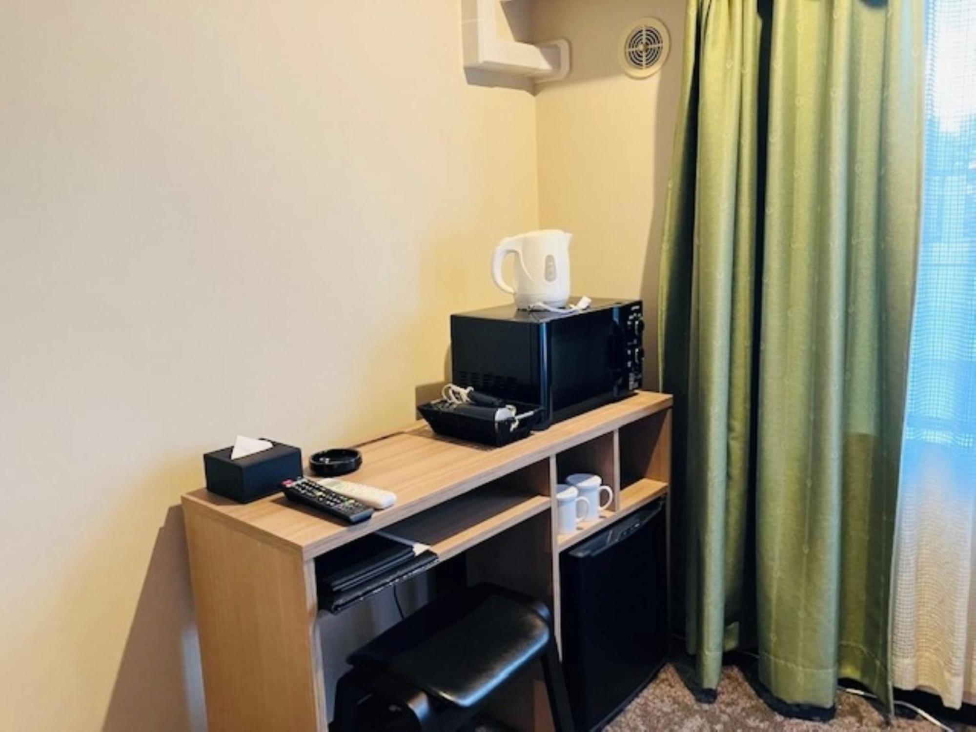 Hotel Livemax Budget Yokohama Kannai Room photo